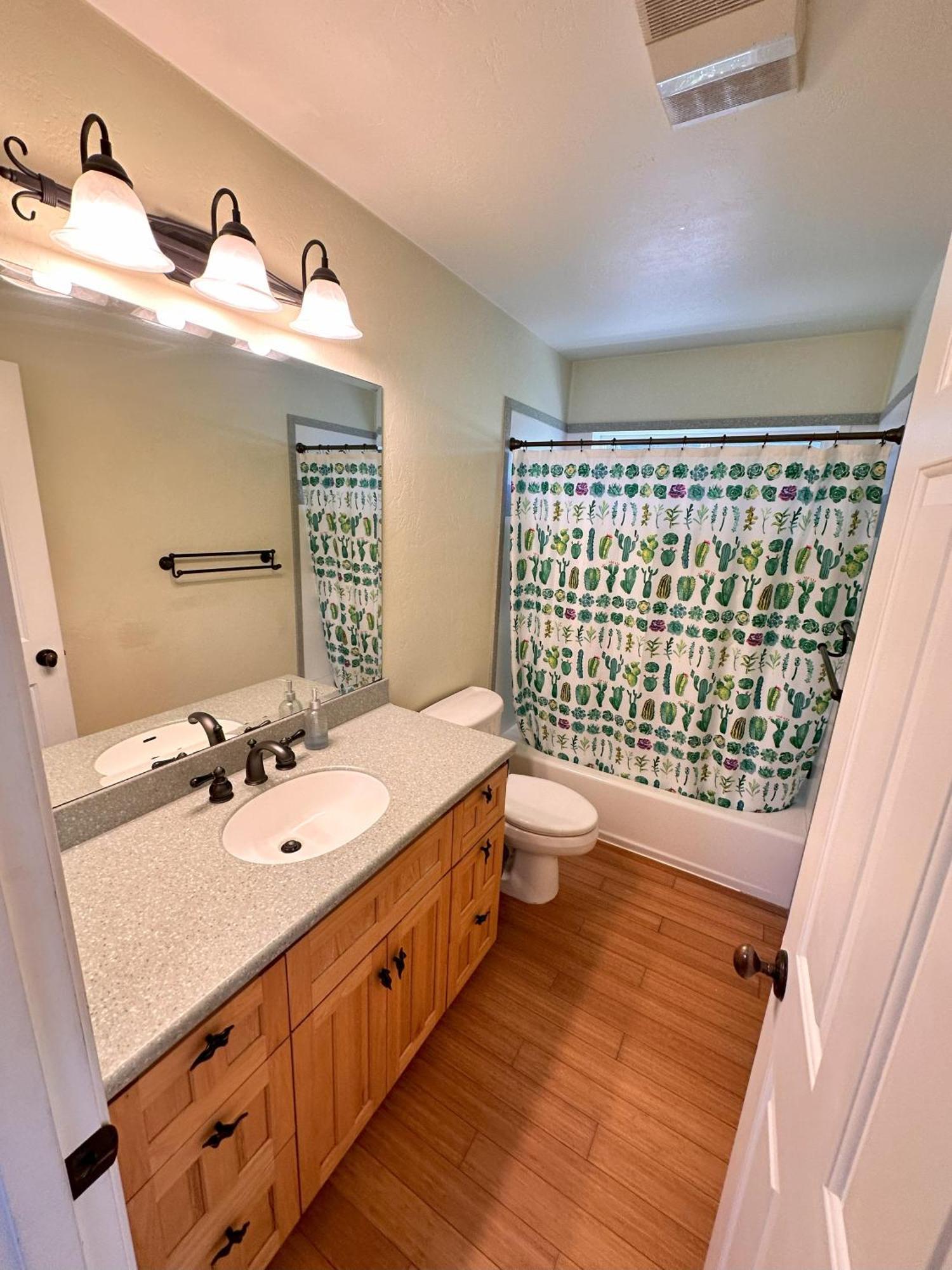 Medford Home And 2 Condos With Pool Exterior photo
